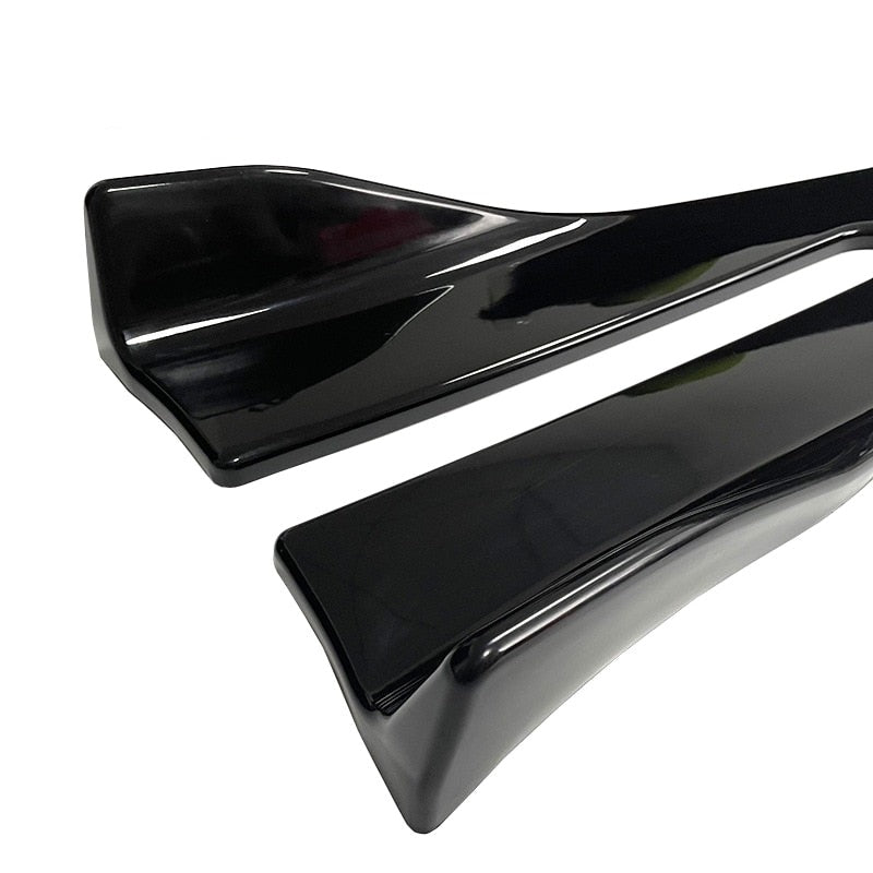 Universal Lateral extension for the threshold
