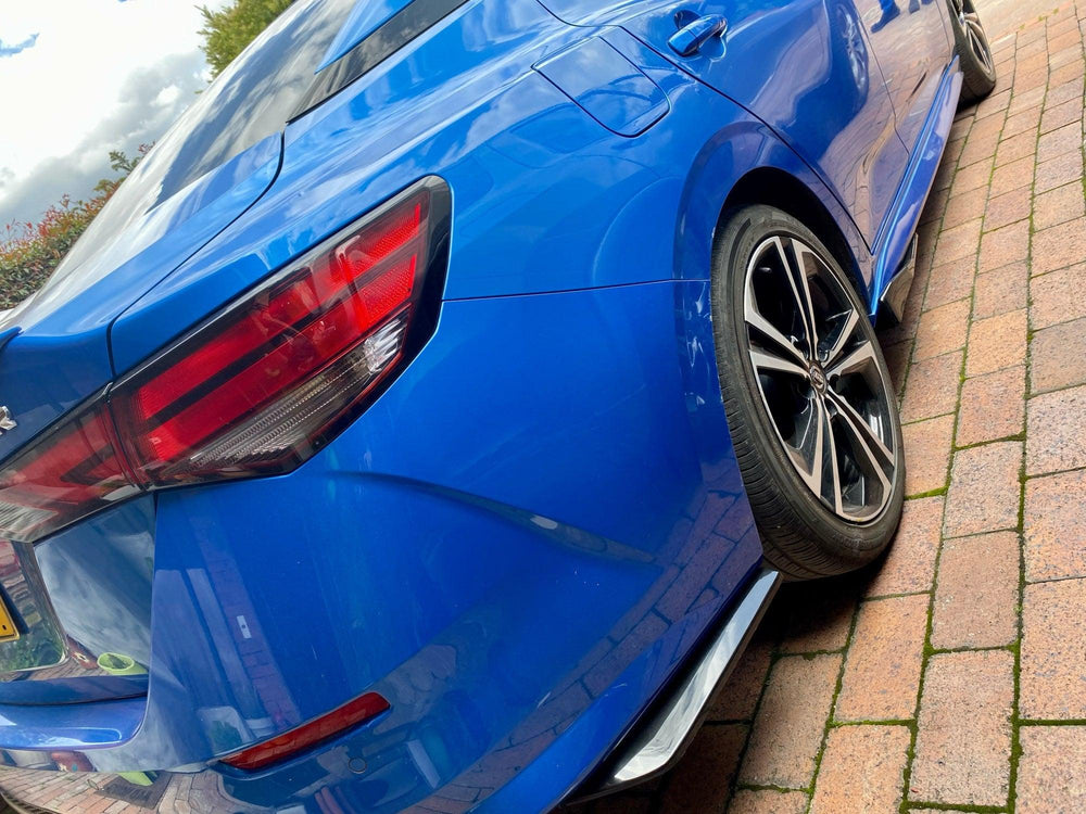 Universal car side fenders for the rear bumper - One Beast Garage