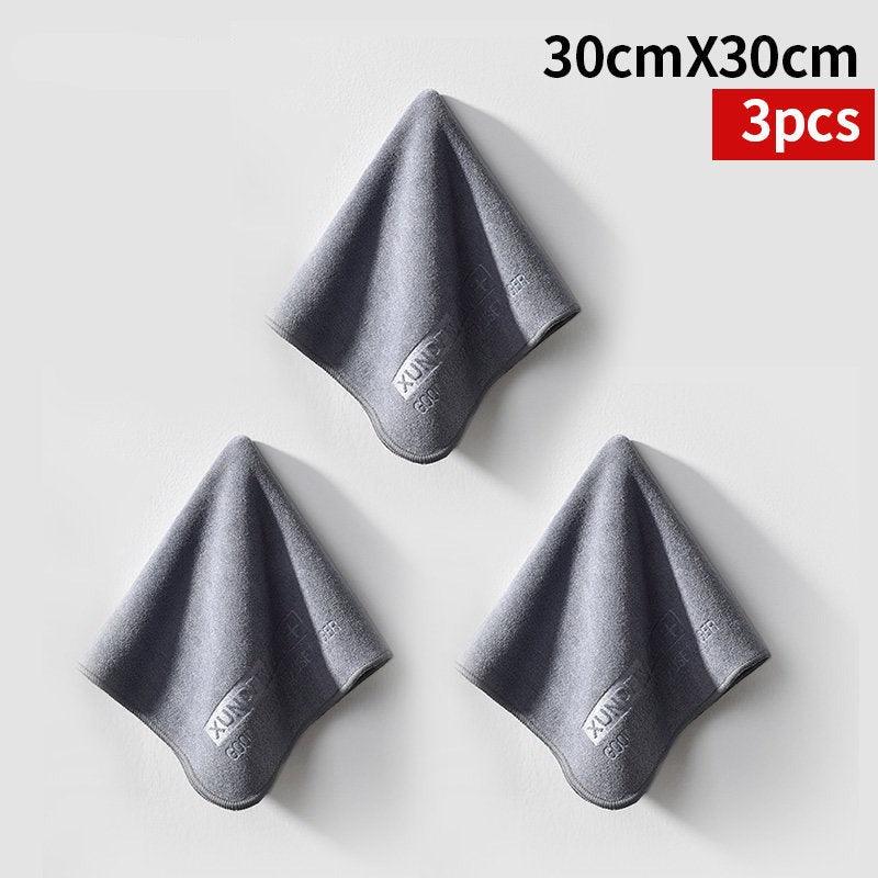 Set of microfiber cloths for removing dust and water - One Beast Garage