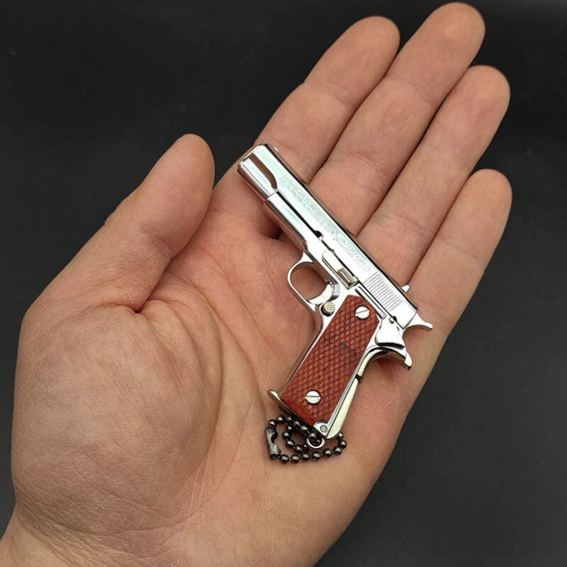 NEW 1:3 Multitypes Anti-Stress Toys Metal Pistol Gun Keychain Miniature Model Beretta 92F Colt 1911 Glock 17 Birthday Gifts